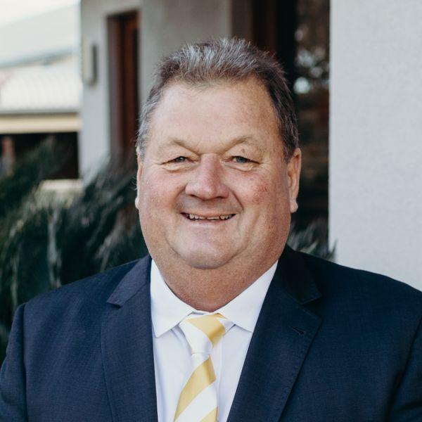 Prop-GPT: Peter Croxford, 61 Acres with Excellent Shedding & Irrigation - Kyabram District