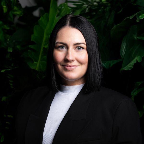 Lilly Redpath - Property Consultant, Ray White Kyneton, Australia