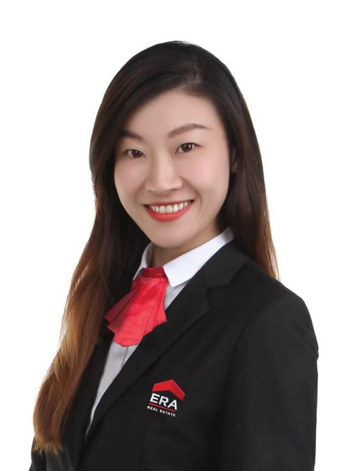 Prop-GPT: Felicia Wu, Lovely Ground Floor 1 Plus Study Patio Unit. Facing Garden .