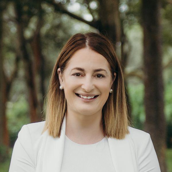 Prop-GPT: Tara Costello, WONDERFUL 4 BEDROOM HOME !