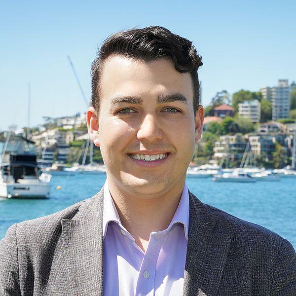 Prop-GPT: Lachlan Yelds, Grand Freestanding Family Home with Expansive Views in a Coveted Cul-de-Sac