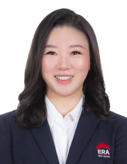 Prop-GPT: Lisa Wang, Zyon Grand