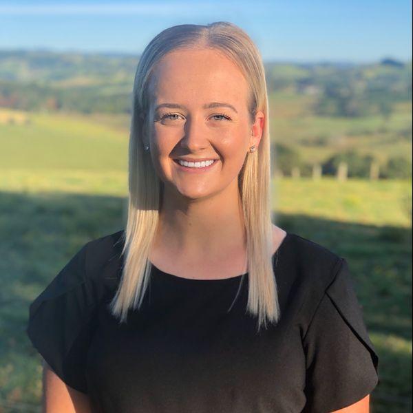 Prop-GPT: Sarah Beaumont, Family Home with additional study