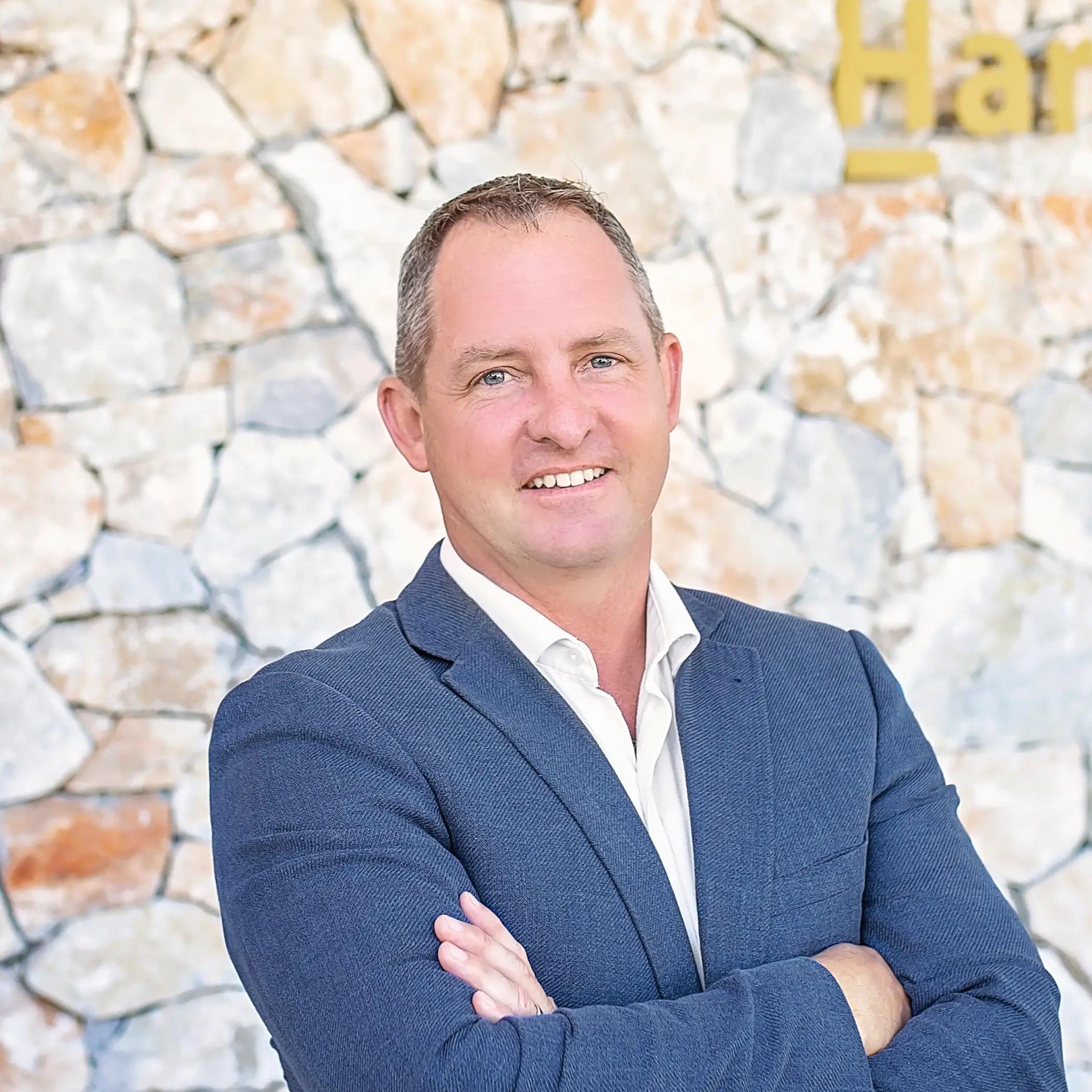 Wayne Hartley - Property Consultant, Harcourts Property Centre Wellington Point, Australia