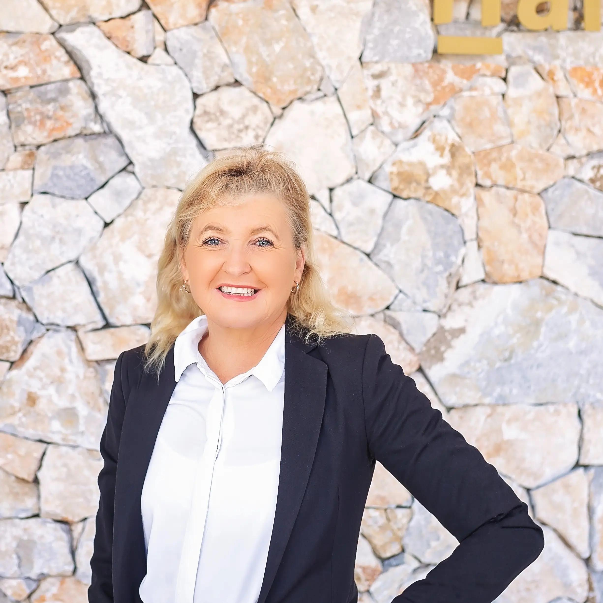 Leanne Southwell - Property Consultant, Harcourts Noosa, Australia