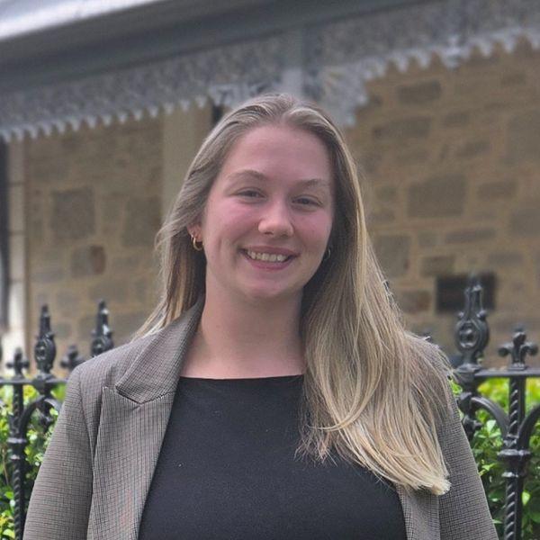 Chelsea Huckel, NO PETS DUE TO STRATA - 3 or 6 Month Lease Option - LOW MAINTENANCE 2 BEDROOM UNIT | Prop-GPT the AI-Powered Property Portal