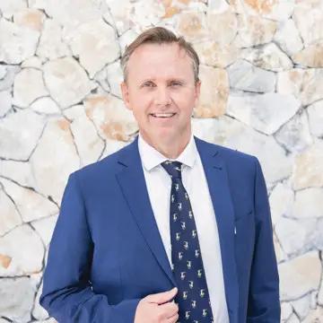 Lee Aston - Property Owner, Australia